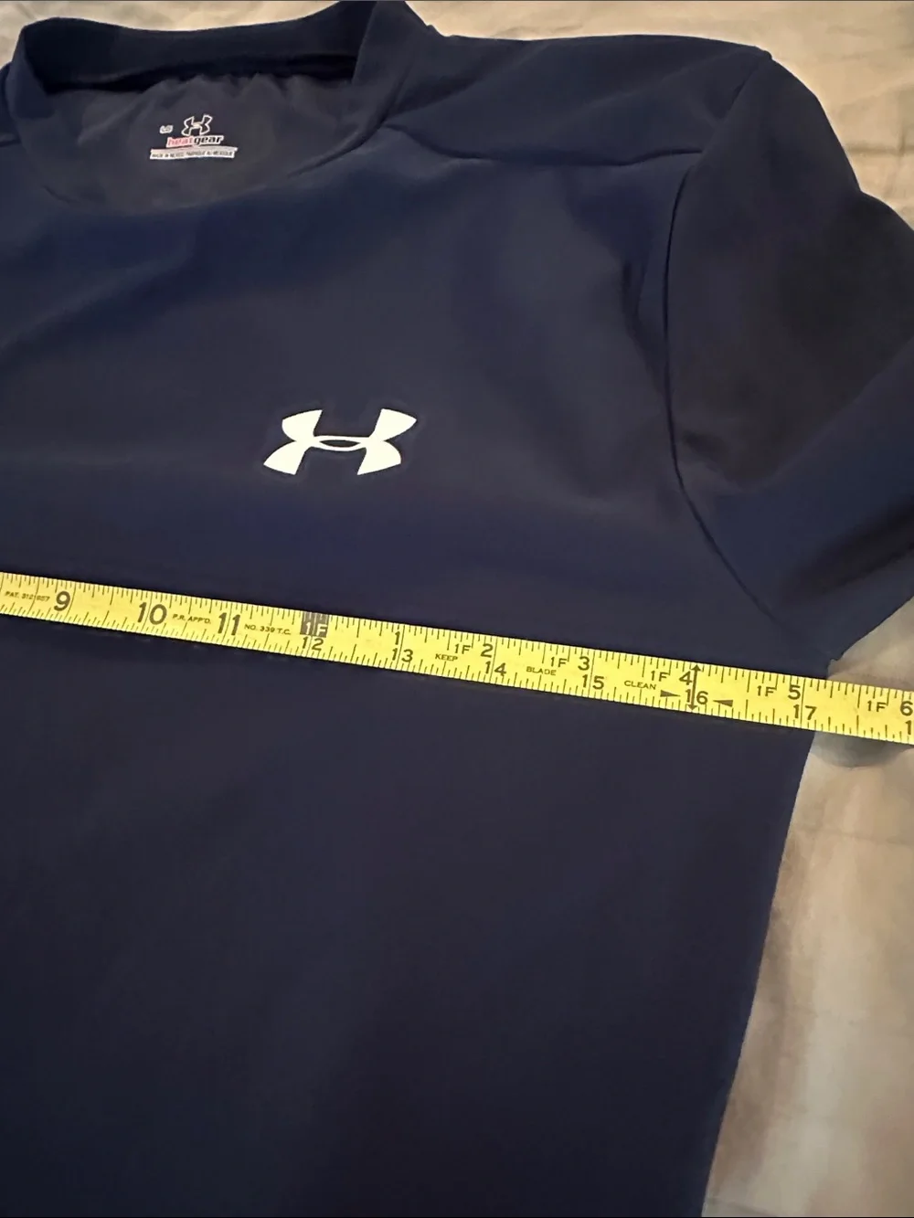 Under Armour Heat Gear Navy Performance Long Sleeve Top
